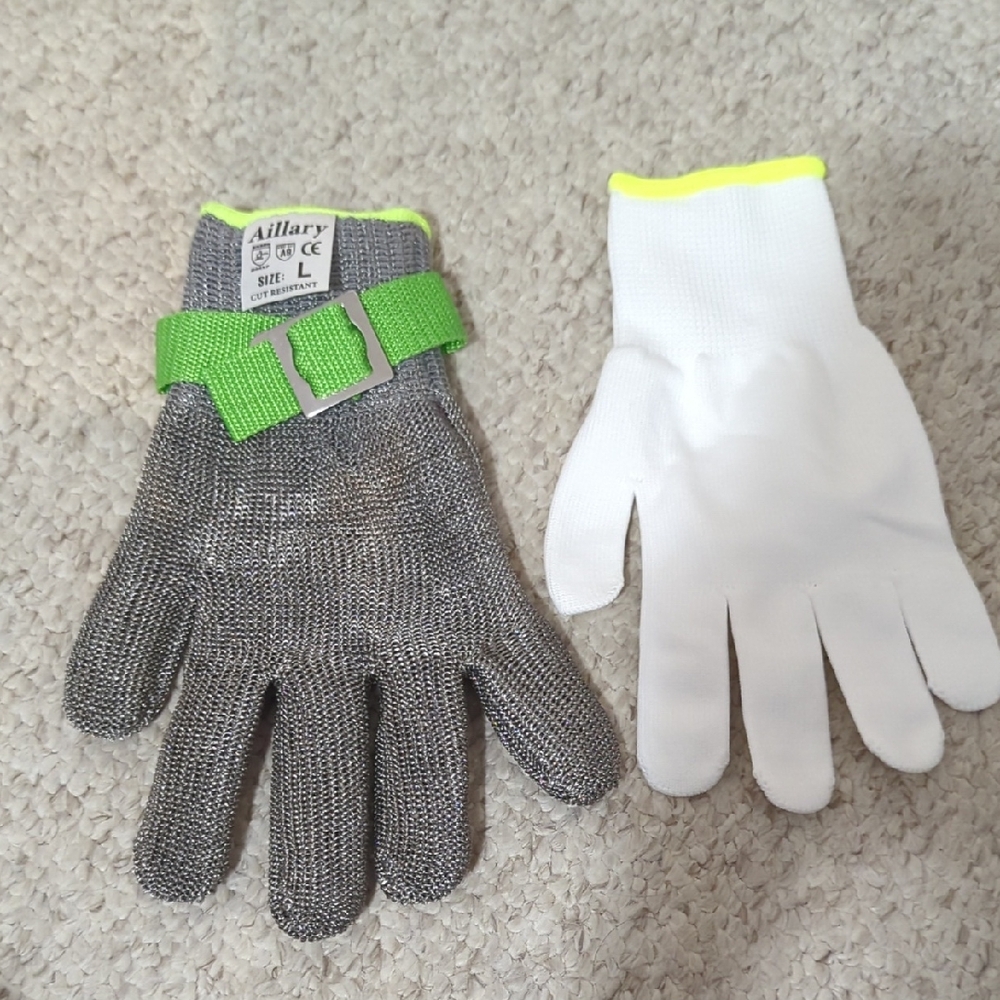 Safety Gloves Set - Gray and White